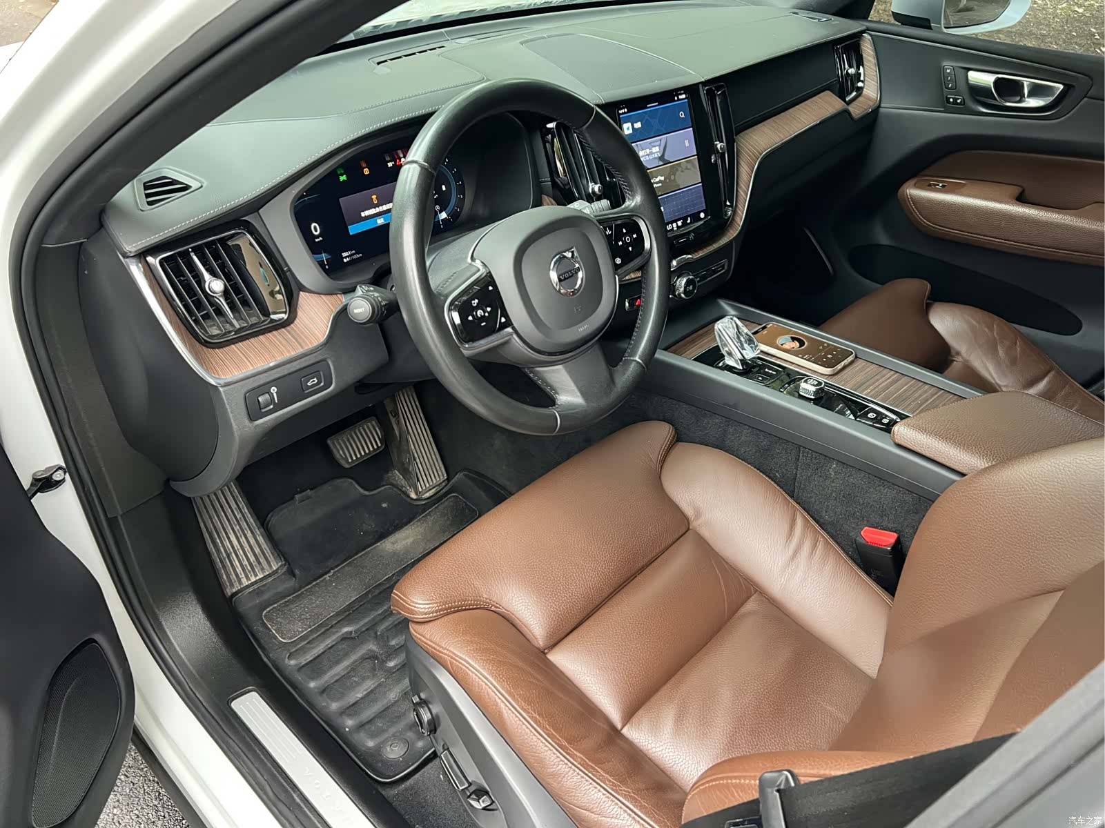 Volvo XC60, 2022 4
