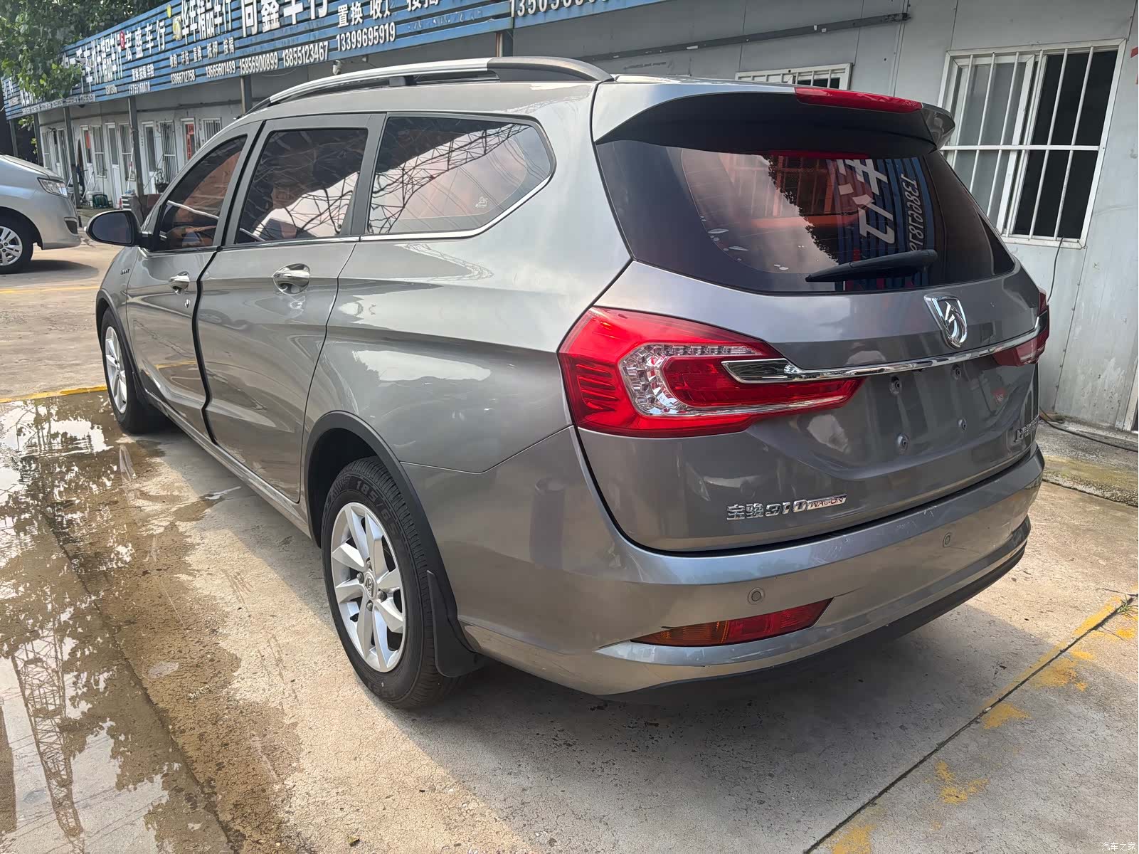 Wuling 310W, 2018 4