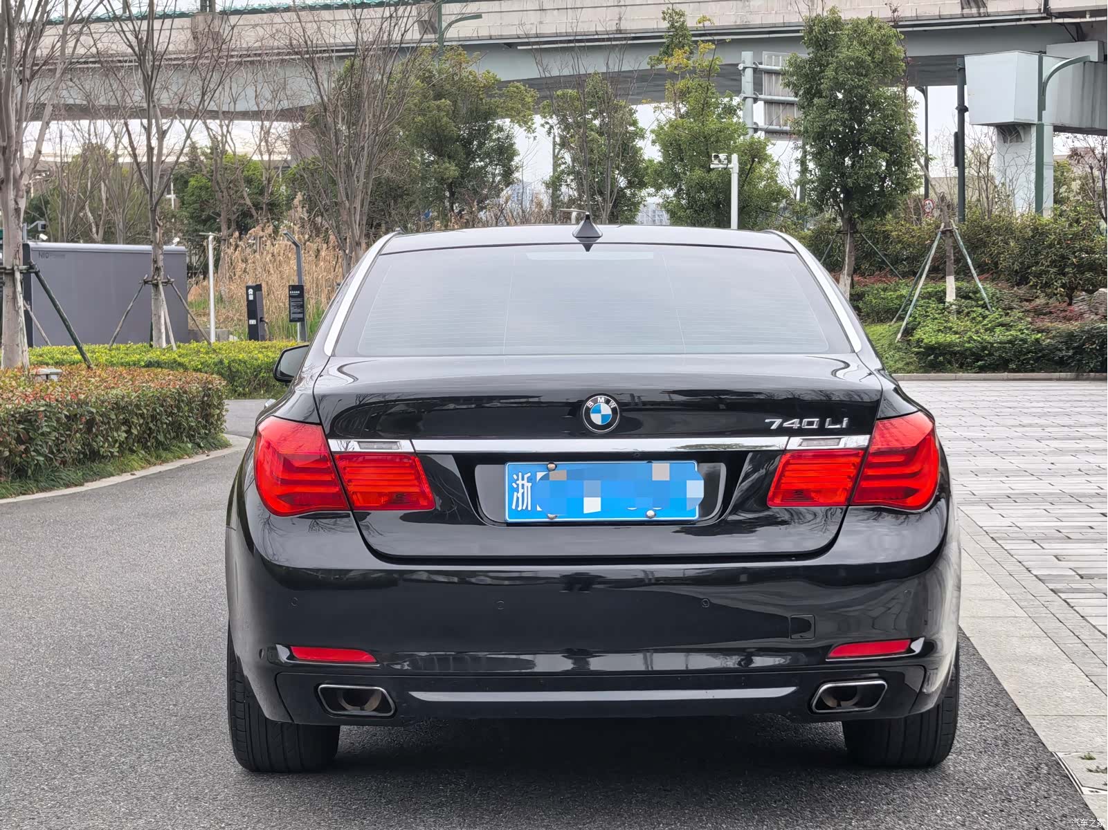 BMW 7 Series, 2011 все фото