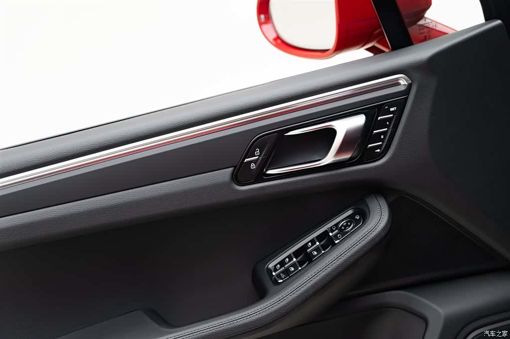 Porsche Macan, 2025 15
