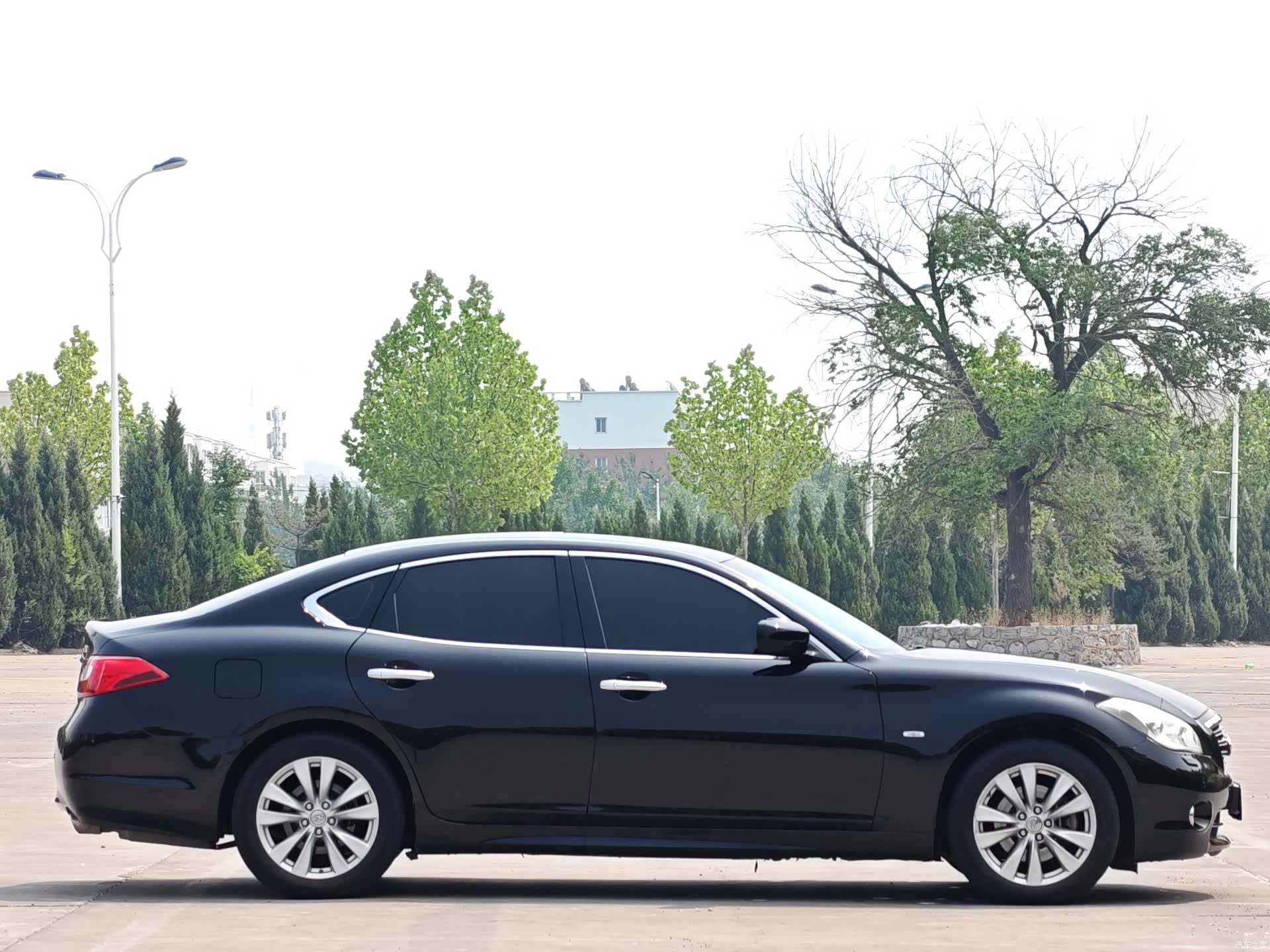 Infiniti M37, 2012 7