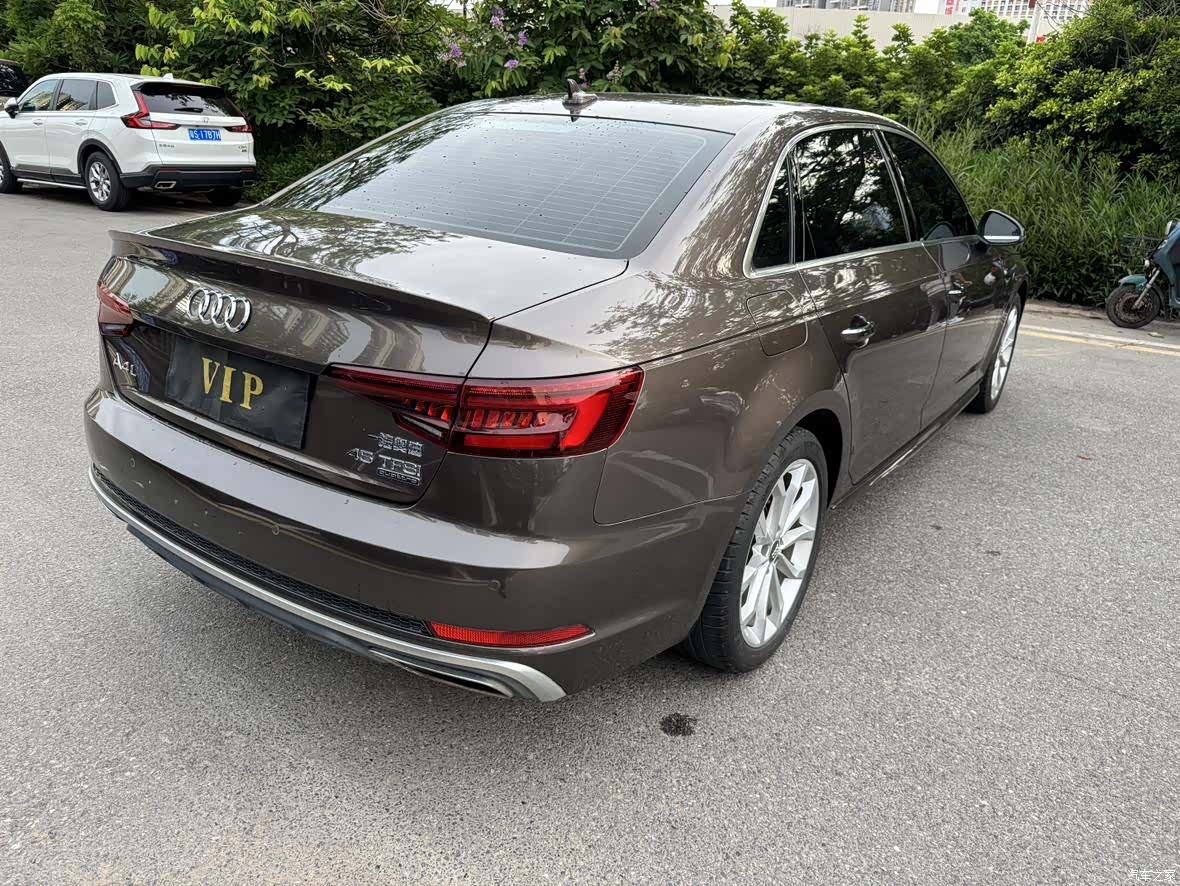 Audi A4L, 2019 17