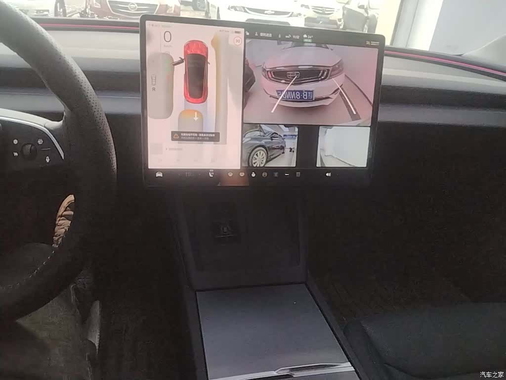 Tesla Model 3, 2025 9