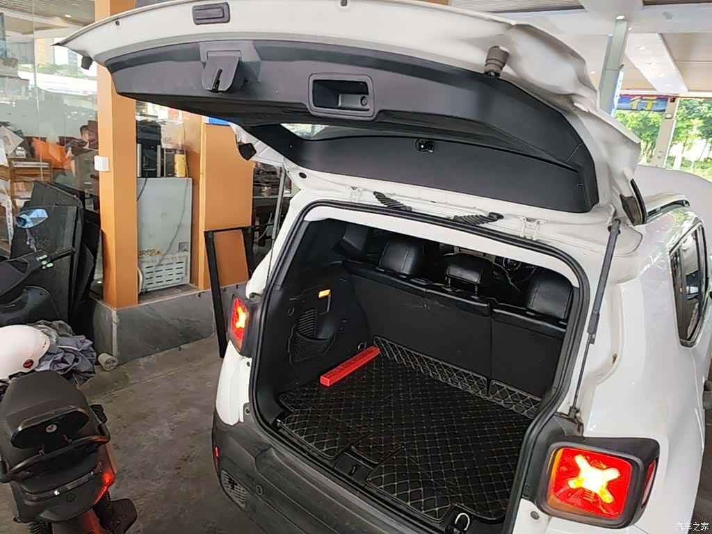 Jeep Renegade, 2017 19