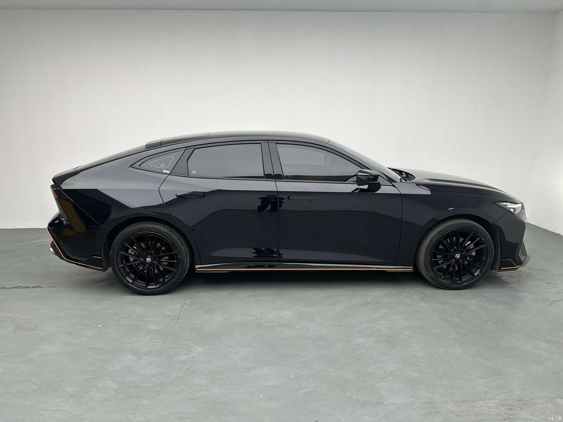 Changan UNI-V, 2024 4