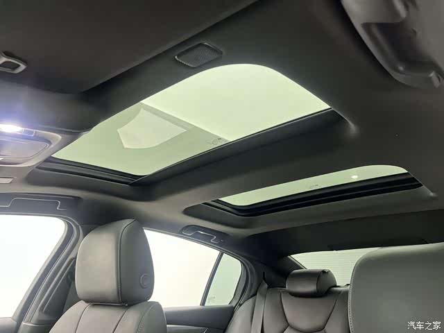 Cadillac CT5, 2022 14