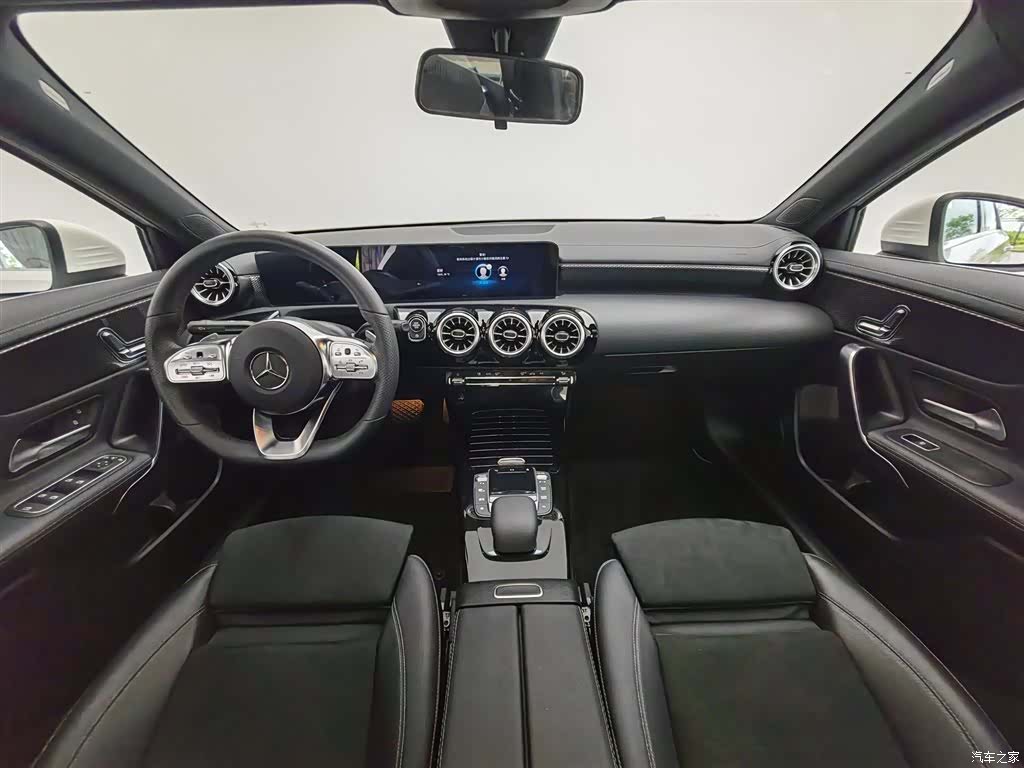 Mercedes-Benz A-Class, 2021 все фото