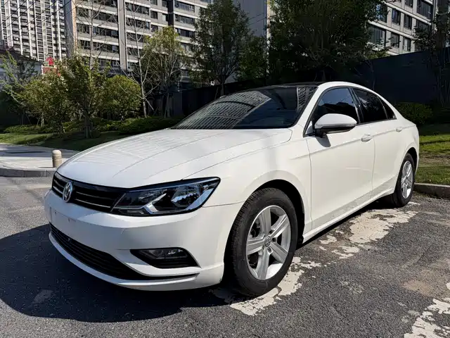 Volkswagen Lamando 2017 — купить из Китая под заказ