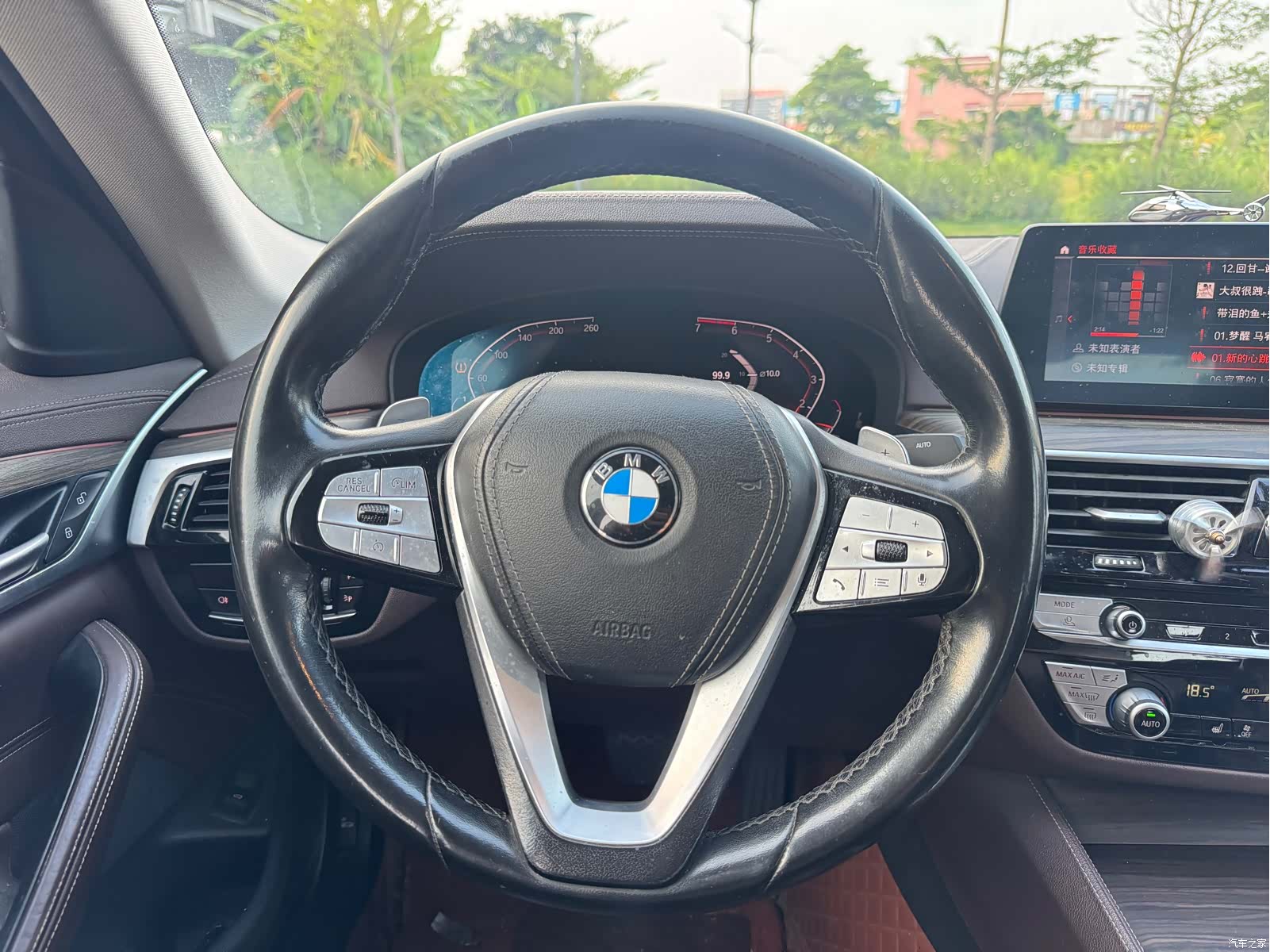 BMW 5 Series, 2020 11