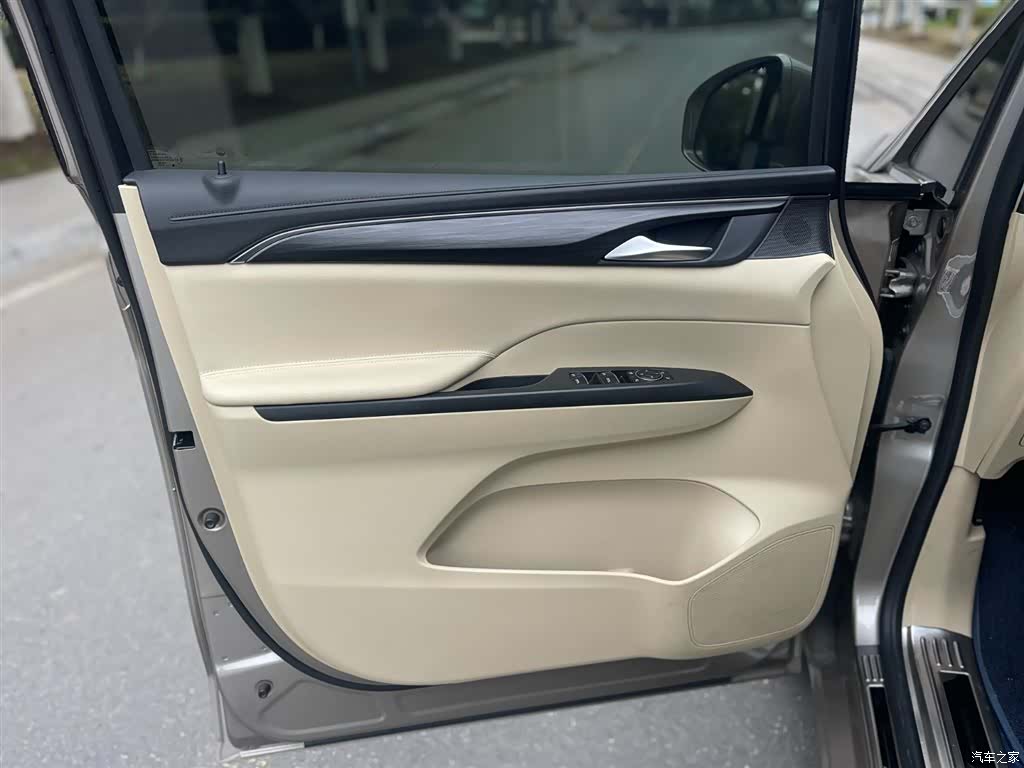 Buick GL8, 2022 23