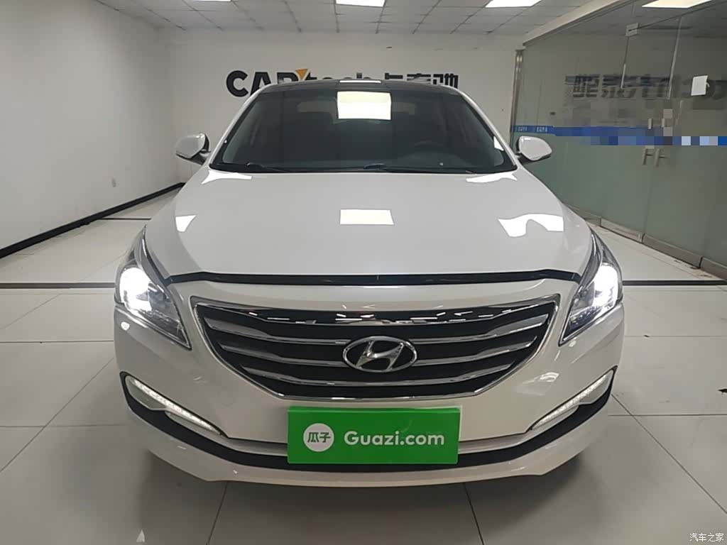 Hyundai DLX, 2016 3