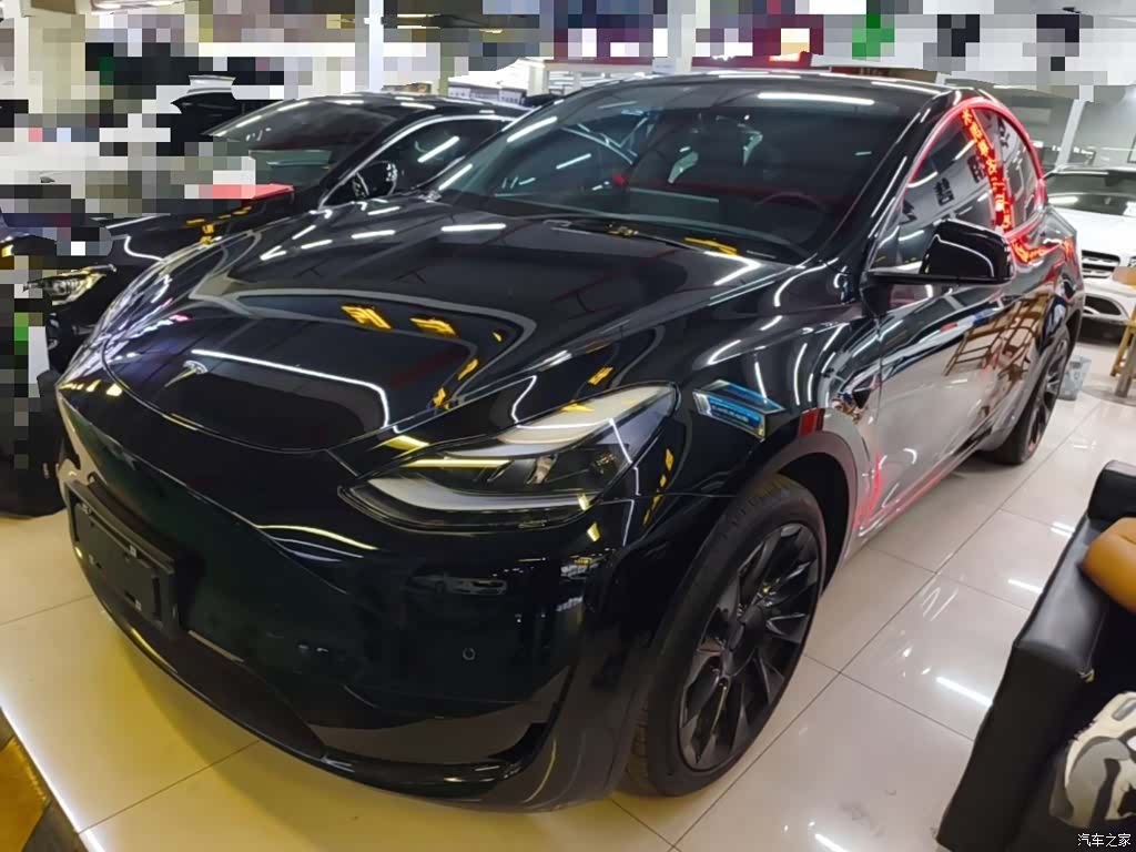 Tesla Model Y, 2022 1