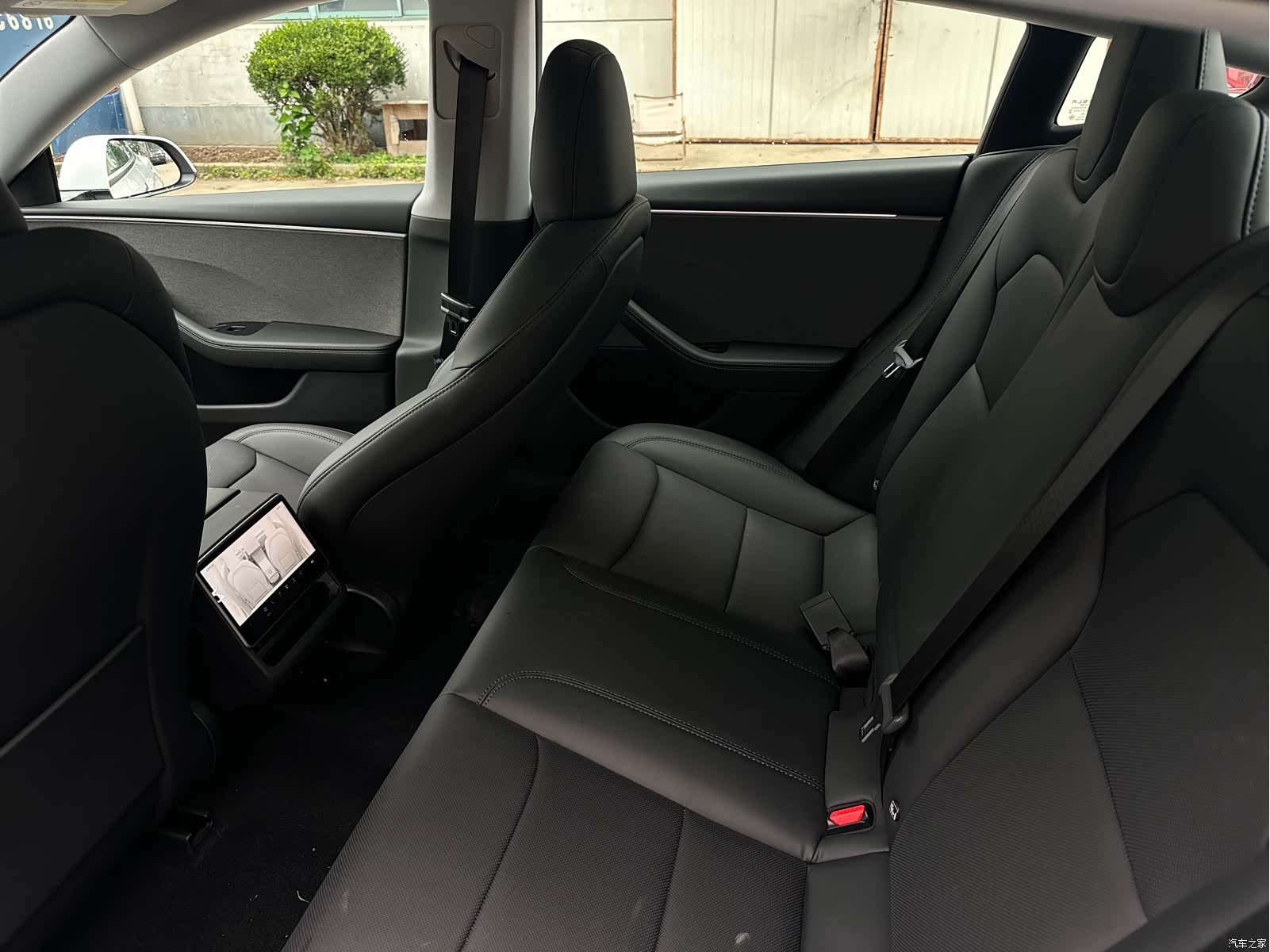 Tesla Model 3, 2026 6