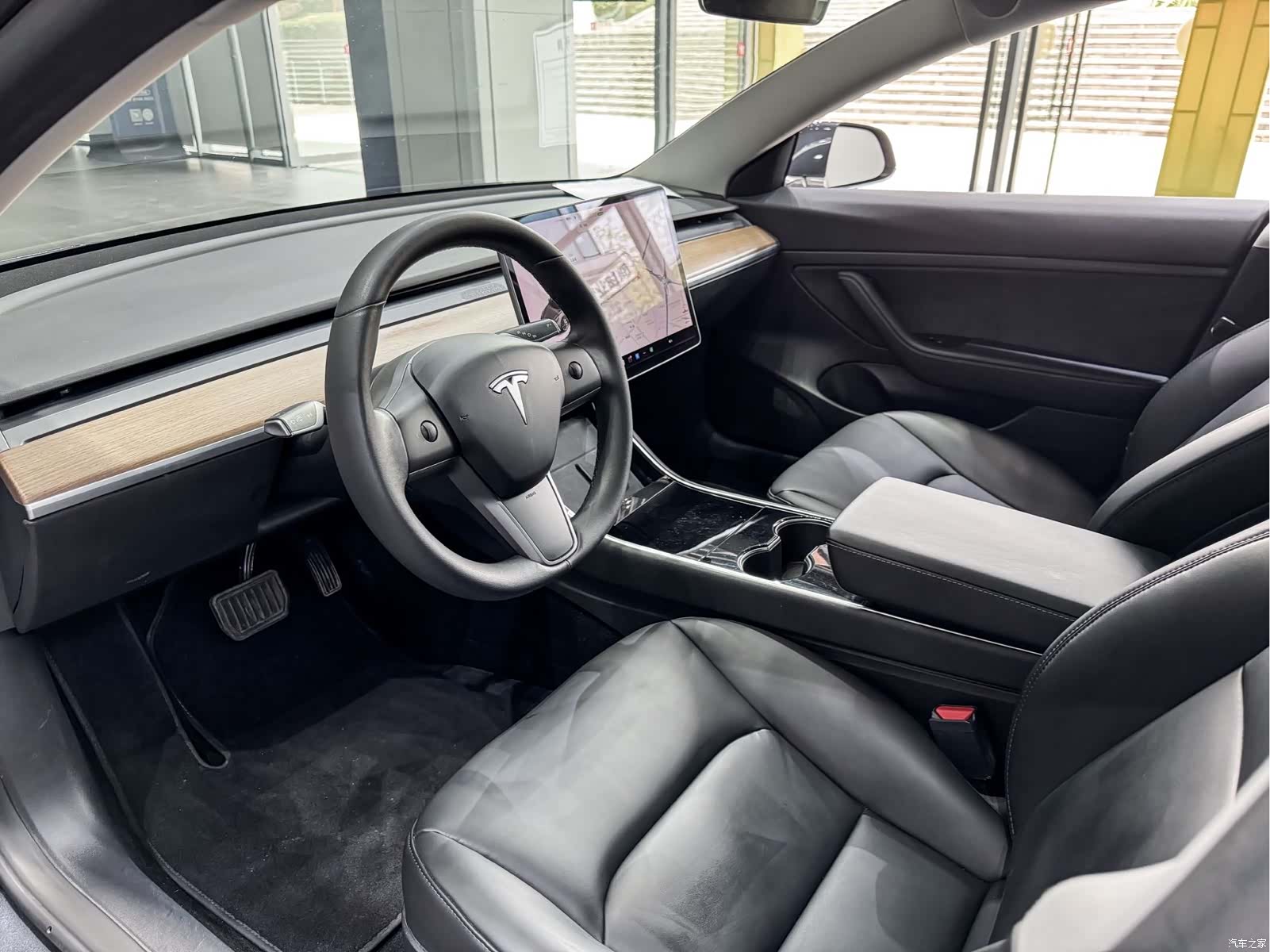 Tesla Model 3, 2020 4