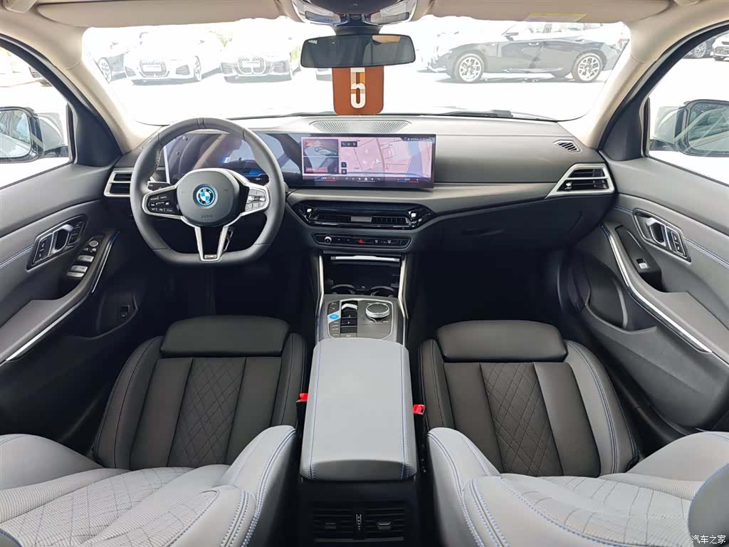 BMW i3, 2025 13