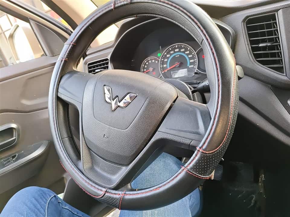 Wuling Wuling Hongguang V