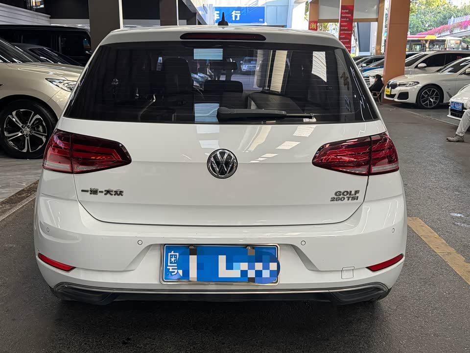 Volkswagen golf