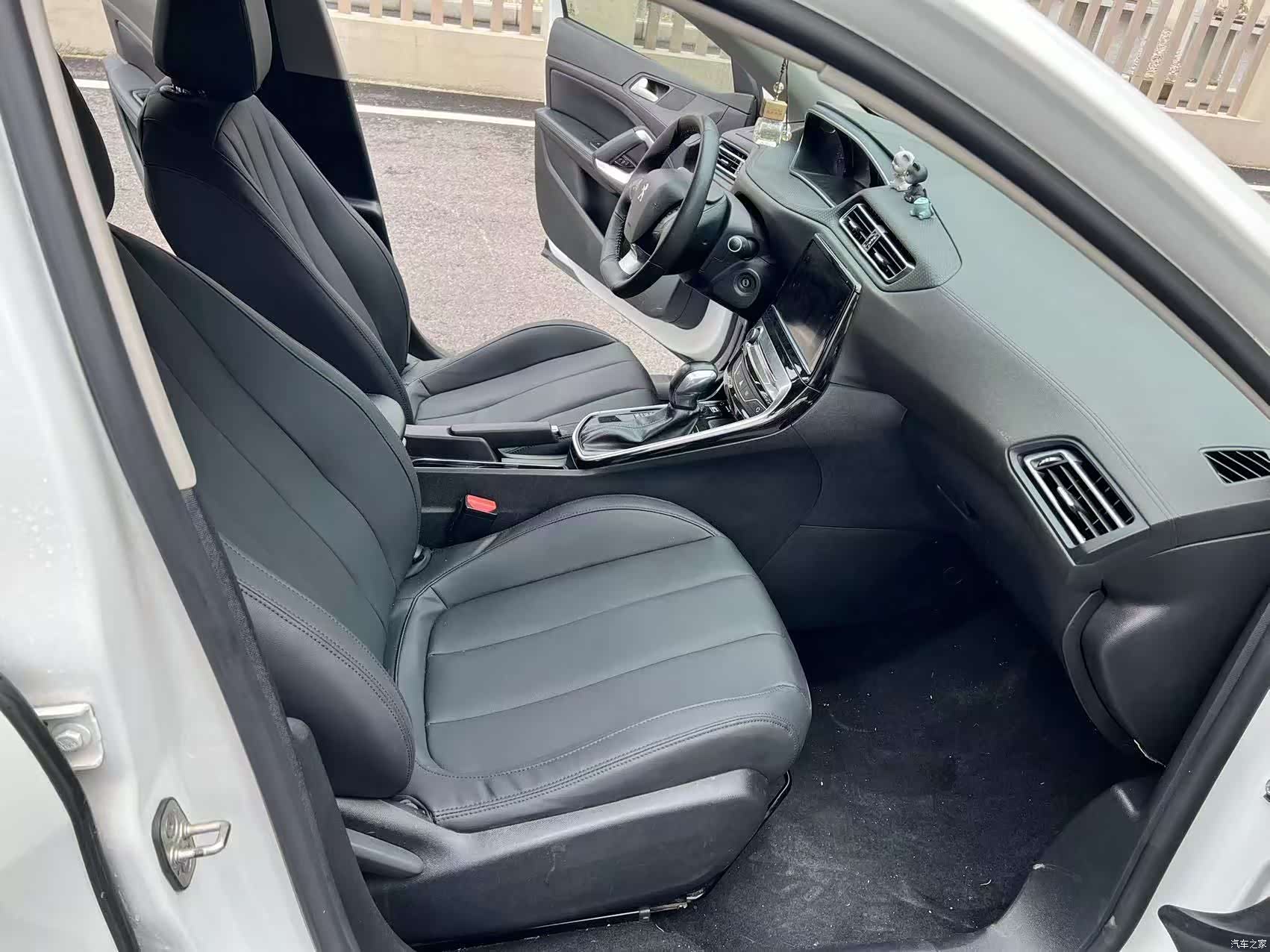 Peugeot 308, 2019 8