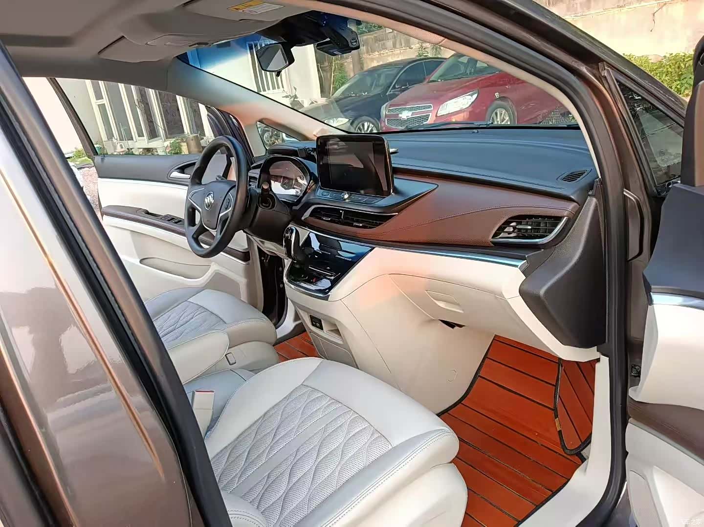 Buick GL8, 2021 4