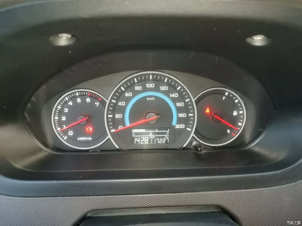 Wuling LJ479Q, 2020 8
