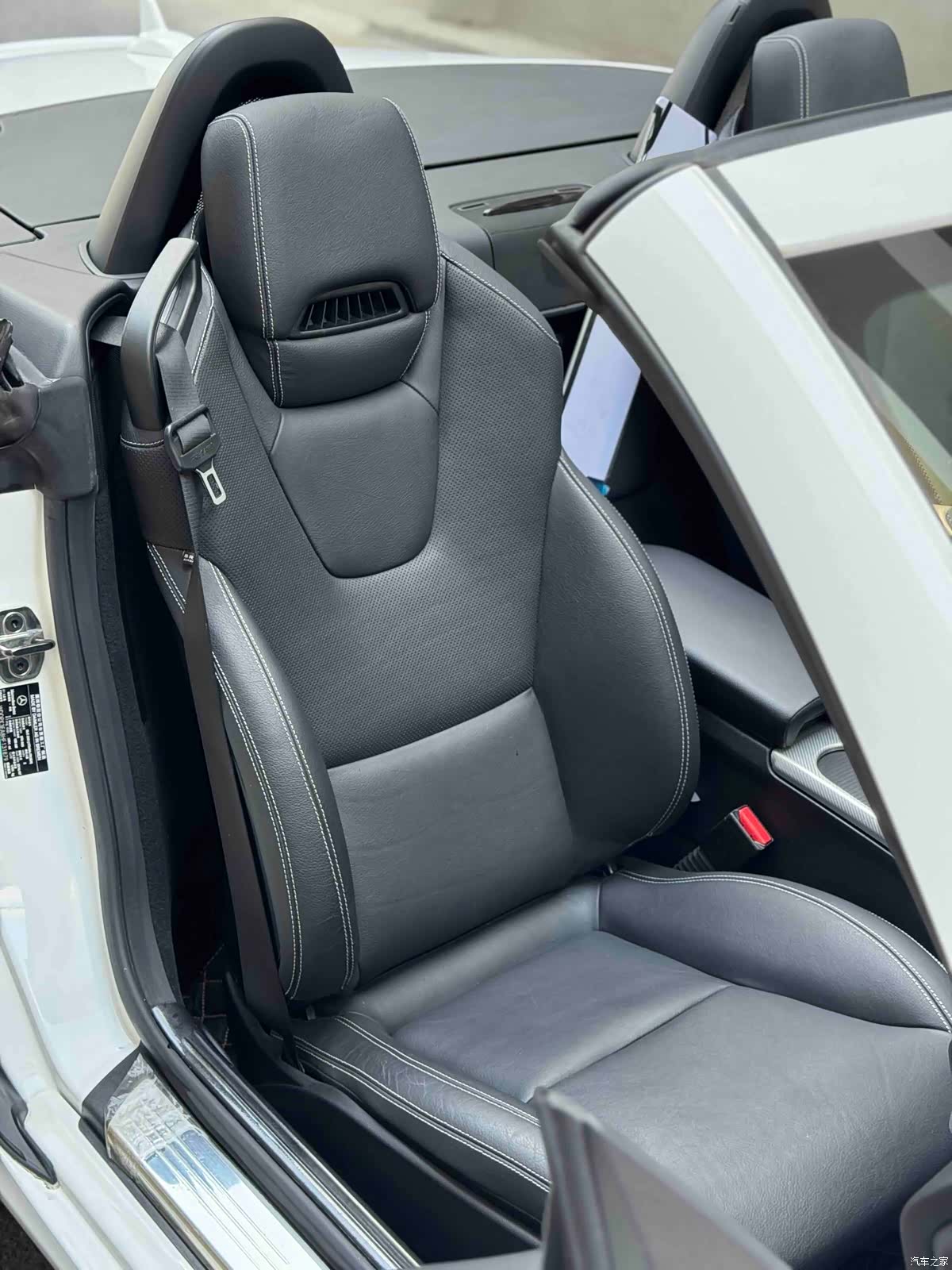 Mercedes-Benz SLC, 2017 12