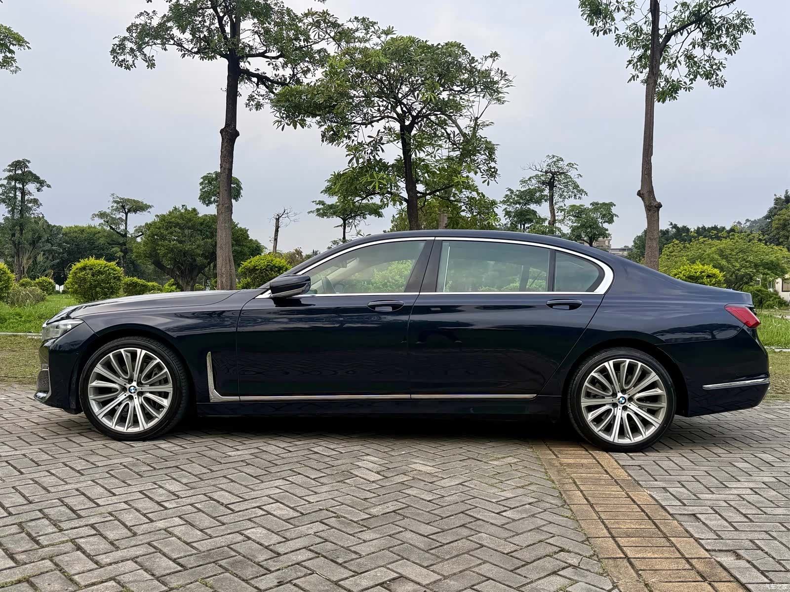 BMW 7 Series, 2019 22