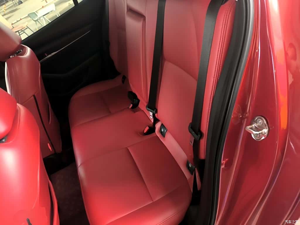 Mazda Mazda3, 2021 13