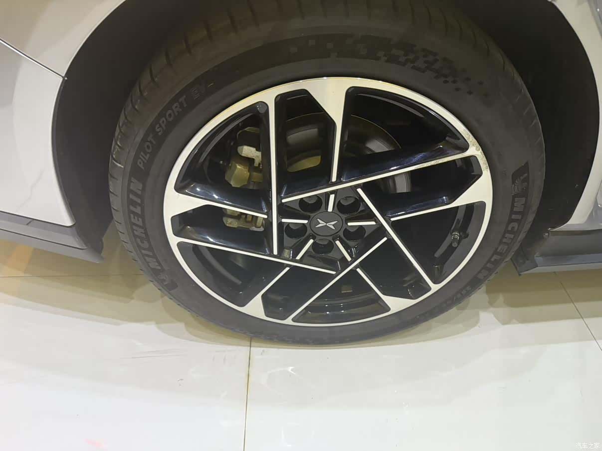 Xpeng P7, 2025 7