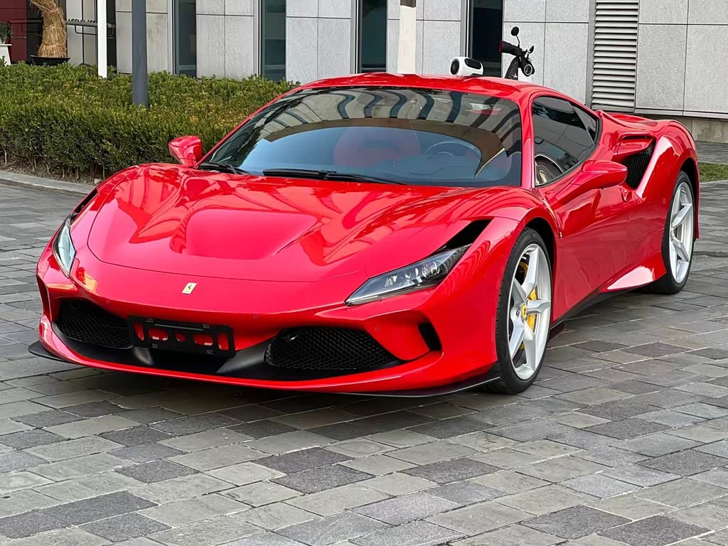 Ferrari F8