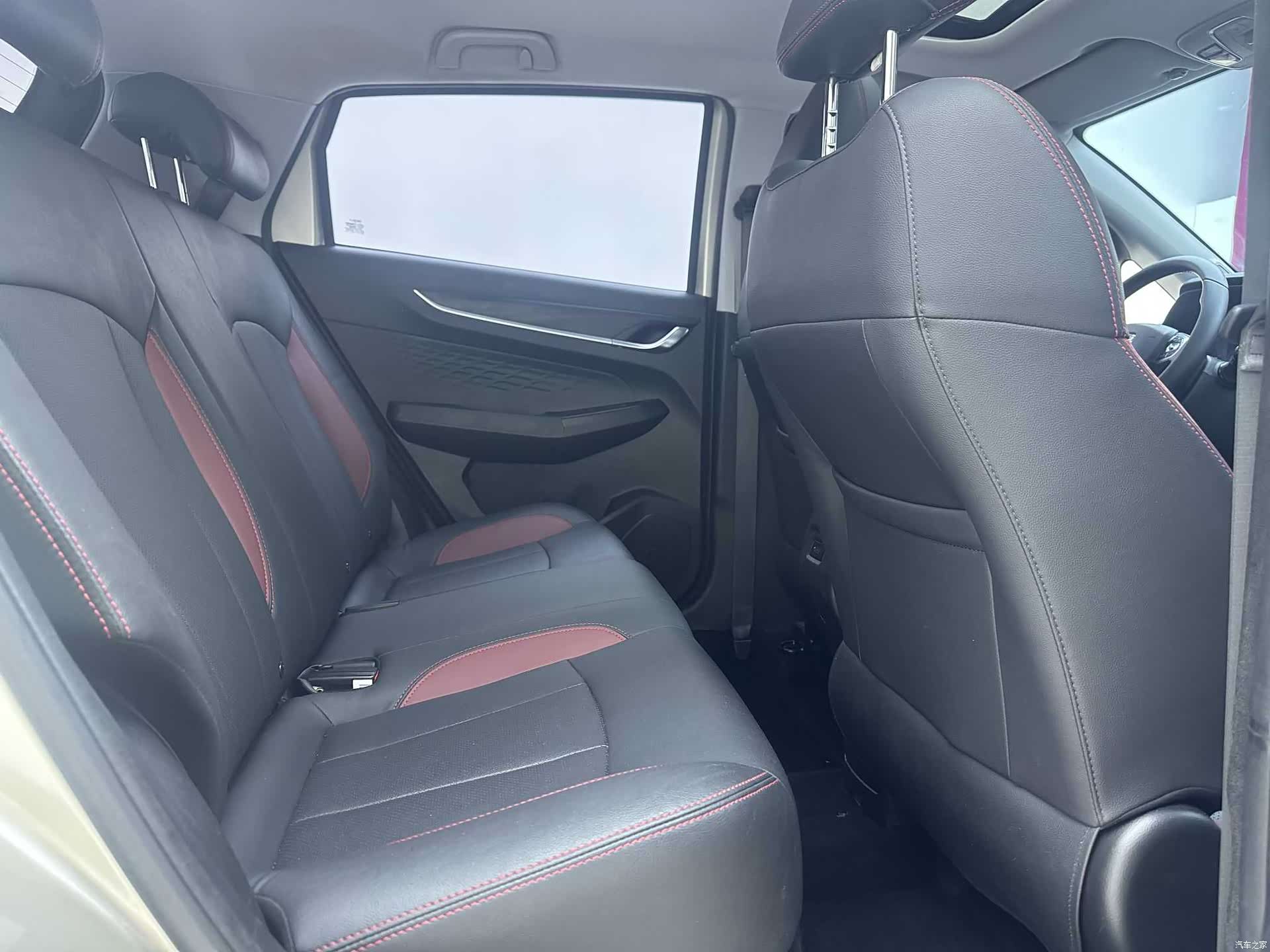 Geely X3, 2022 10