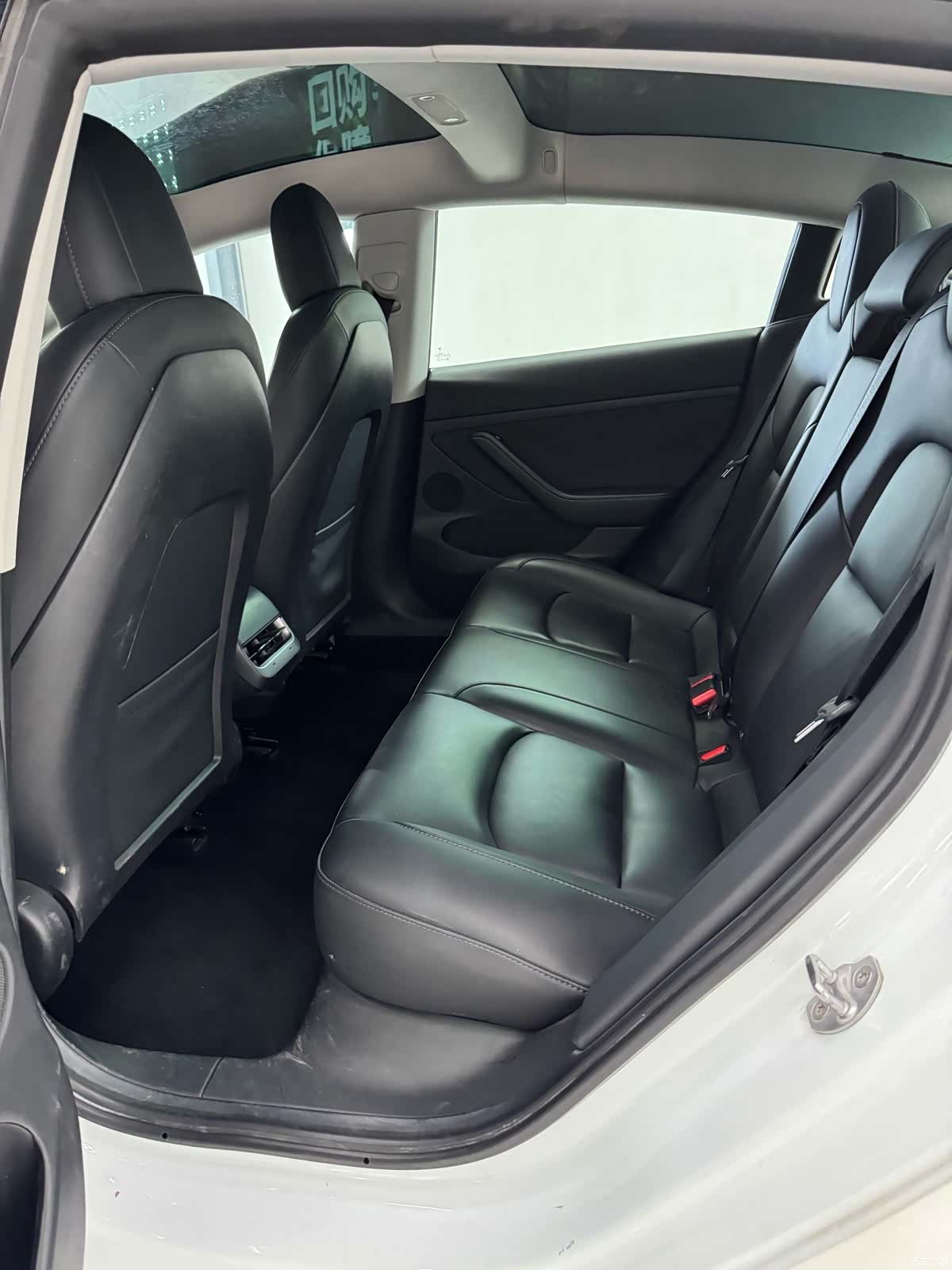 Tesla Model 3, 2022 6