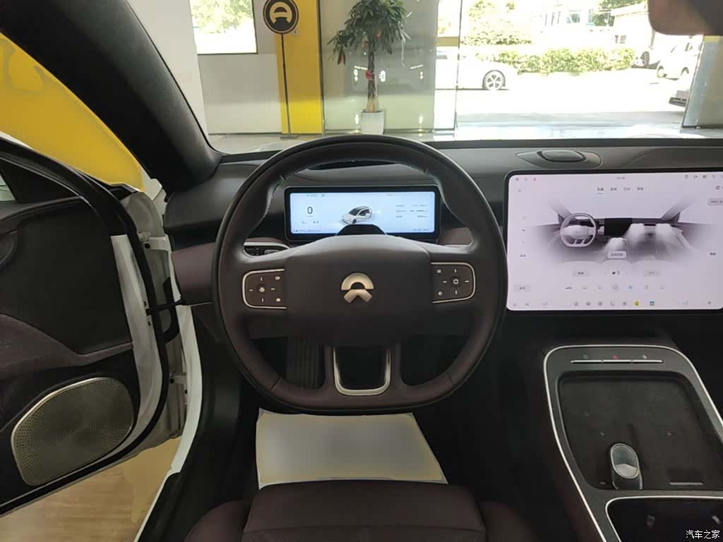 NIO ET5, 2025 11
