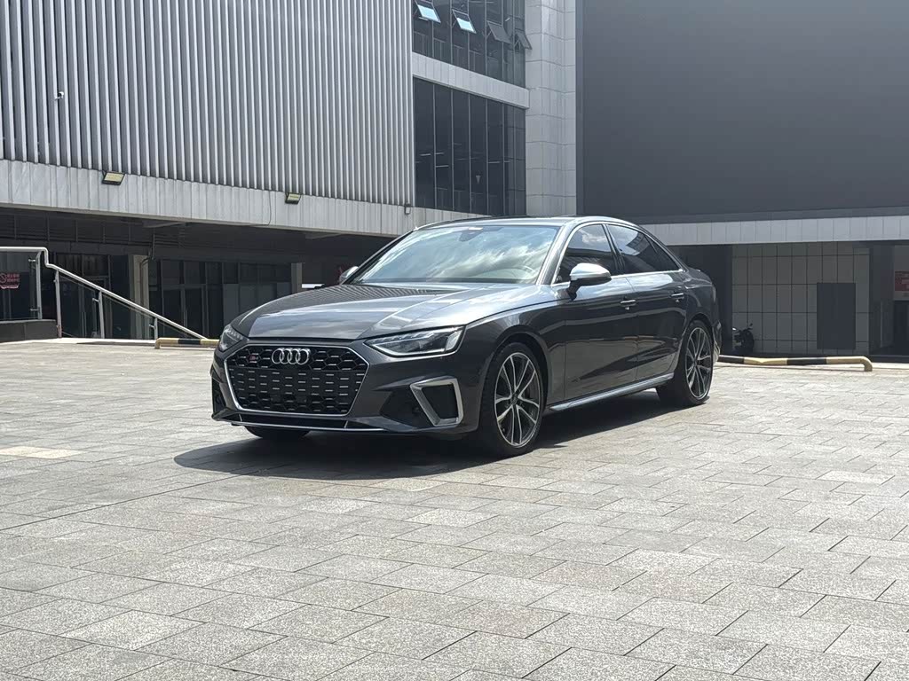 Audi S4