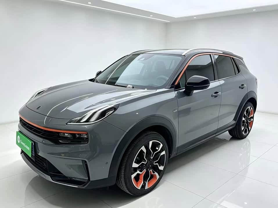 Lynk & Co 06