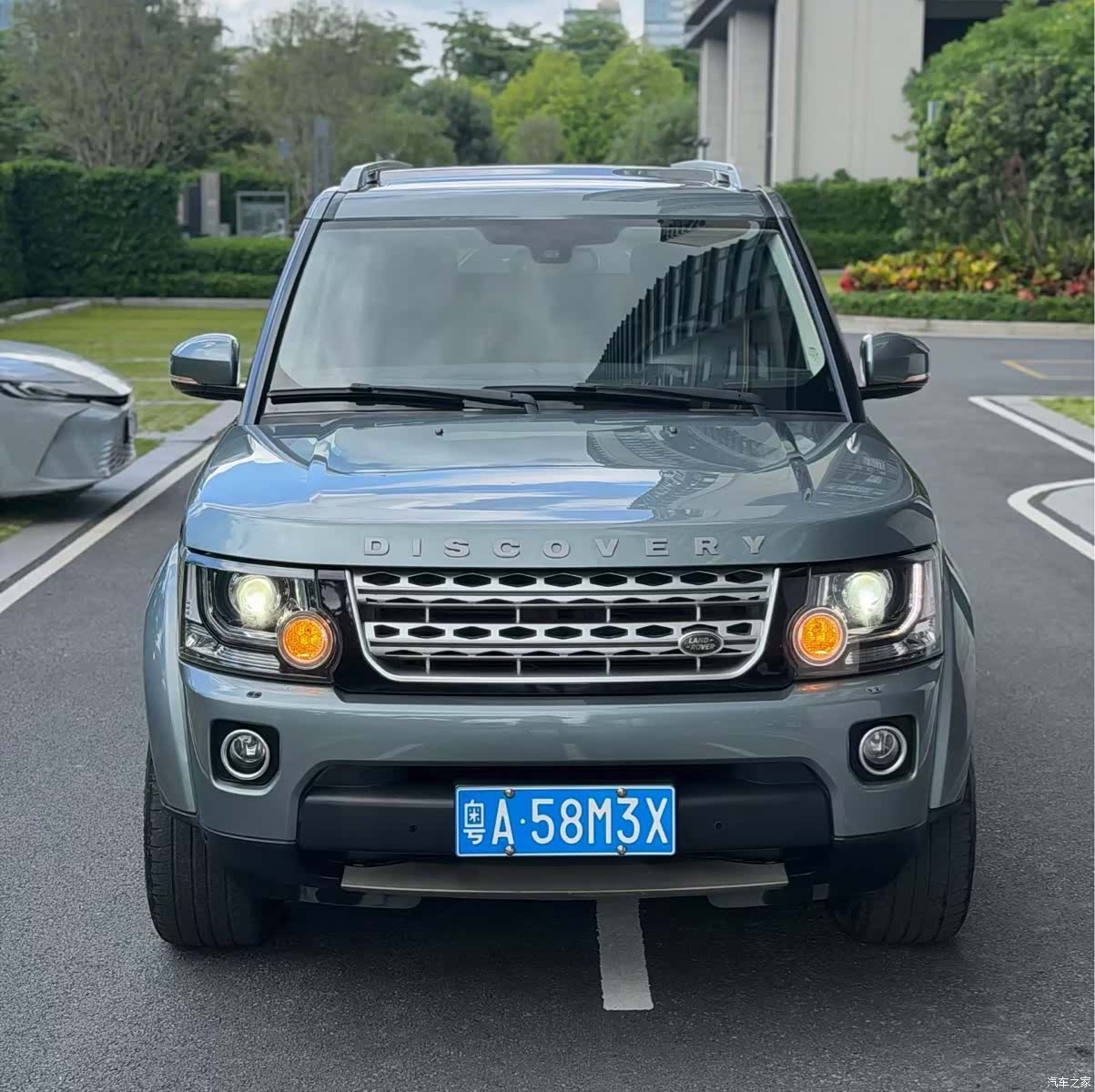 Land Rover Discovery, 2014 3