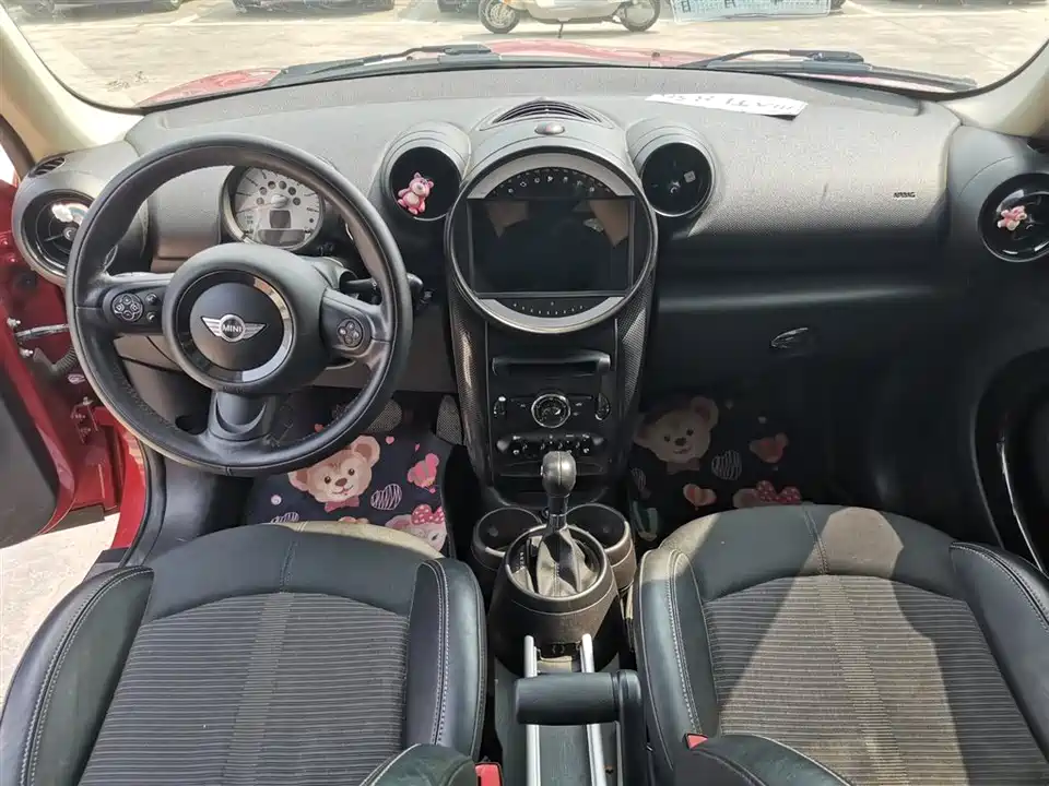 MINI COUNTRYMAN