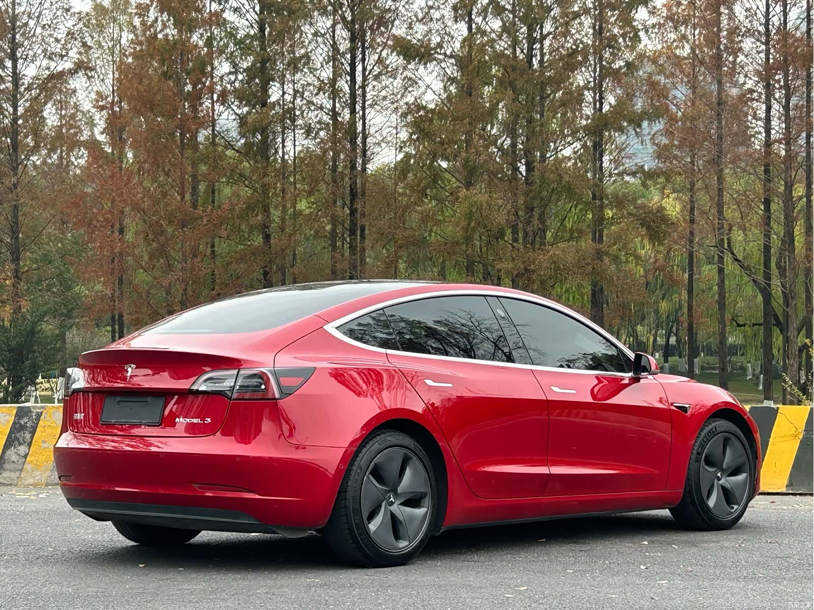 Tesla Model 3, 2020 7