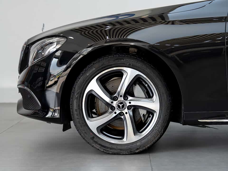 Mercedes-Benz E-class Mercedes-Benz E-class