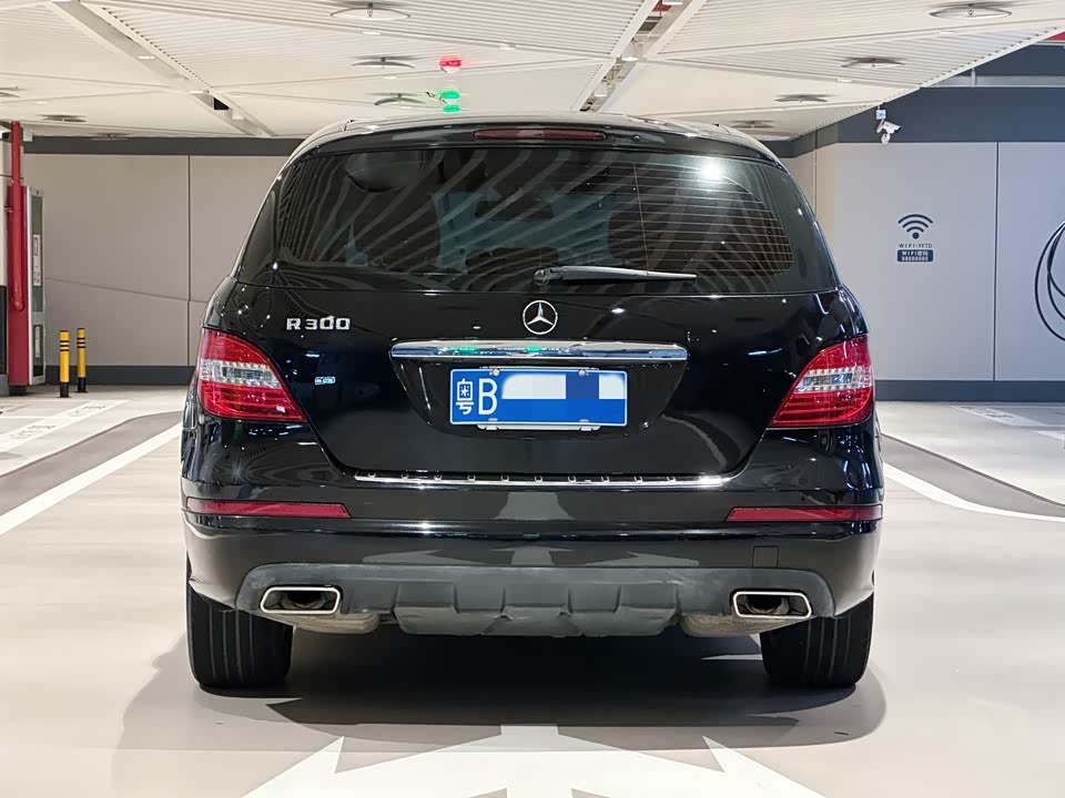 Mercedes-Benz R-class