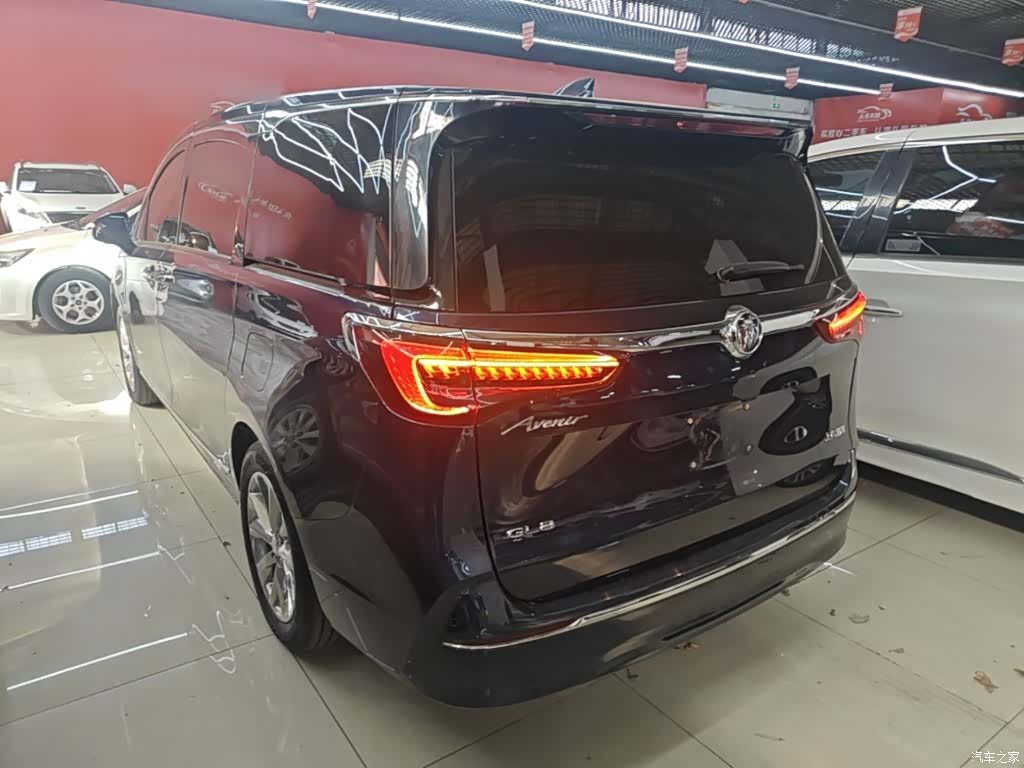 Buick GL8, 2021 все фото