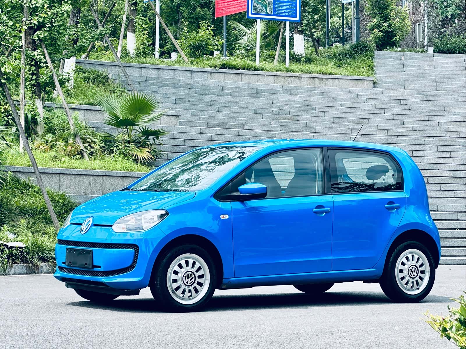 Volkswagen up, 2015 4