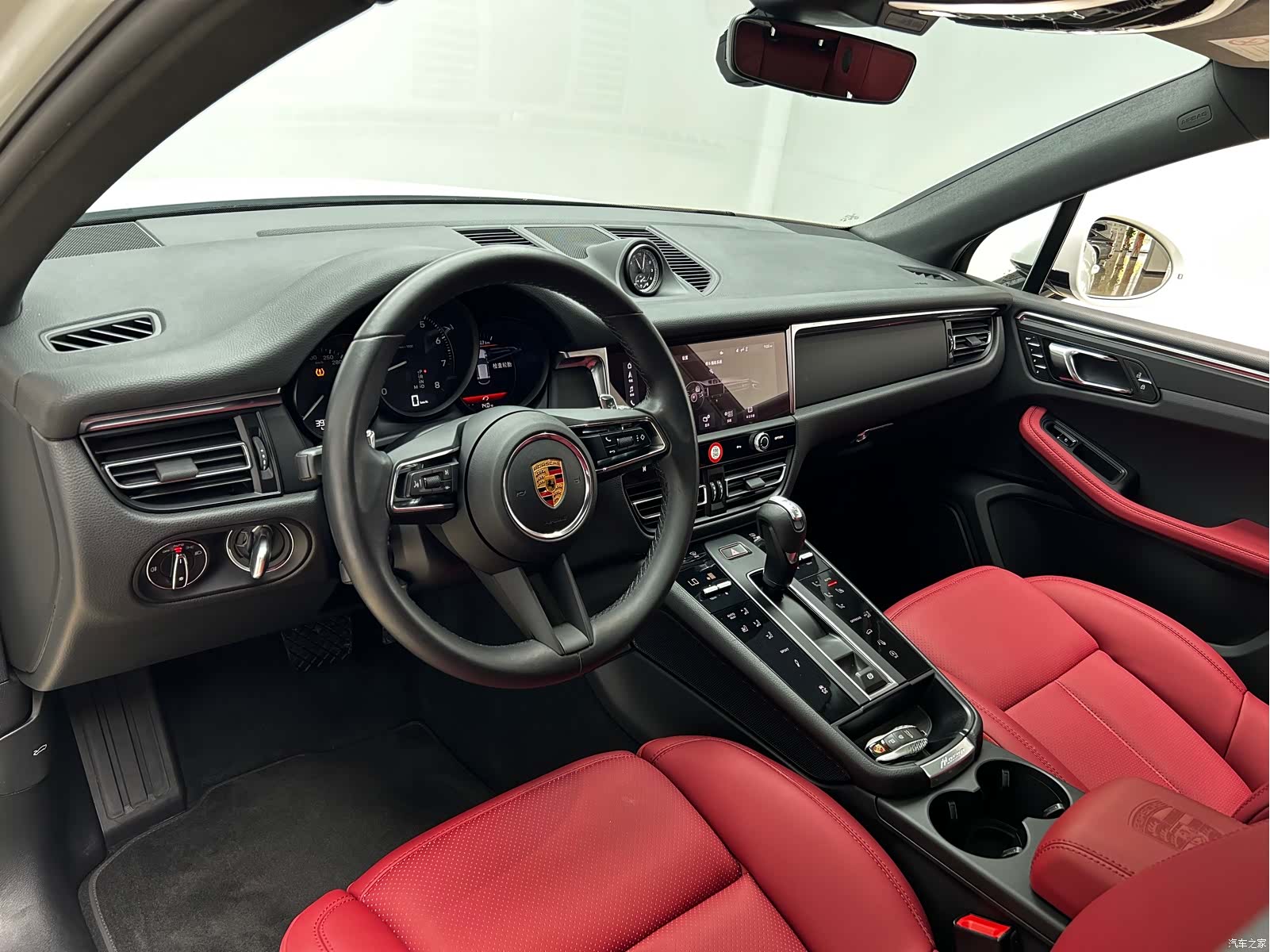 Porsche Macan, 2023 9