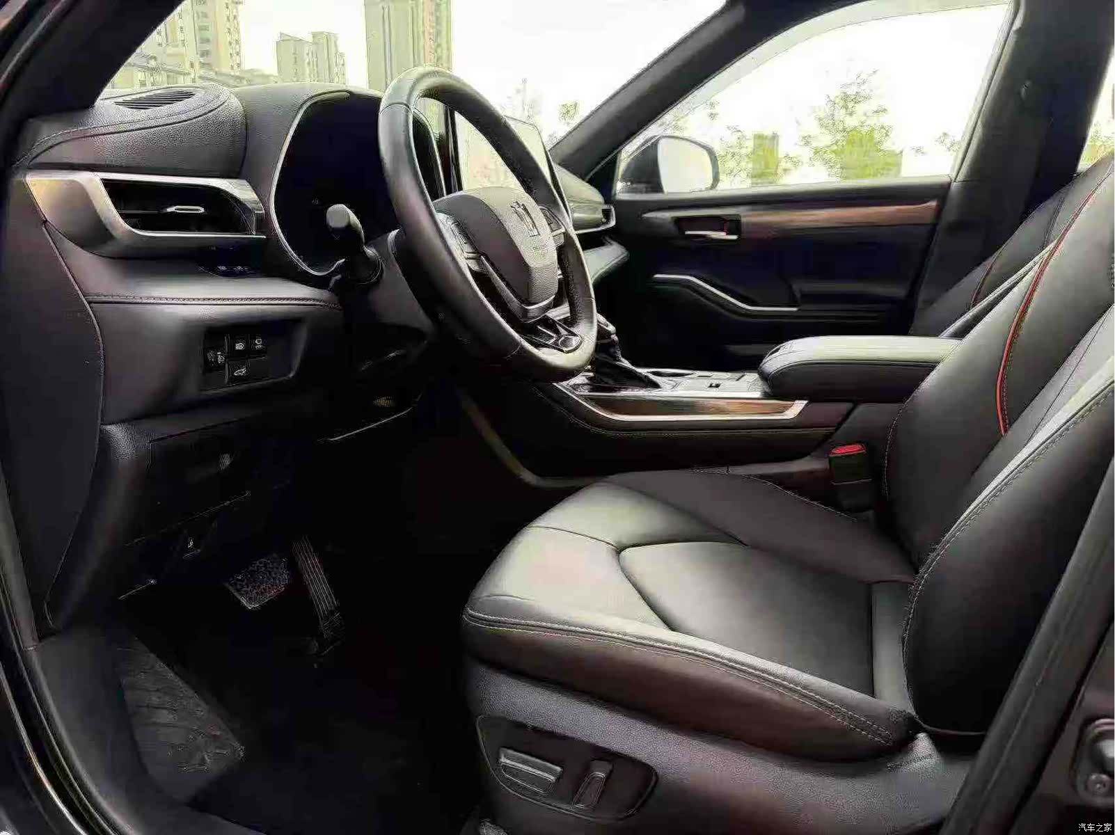 Toyota Crown, 2025 4