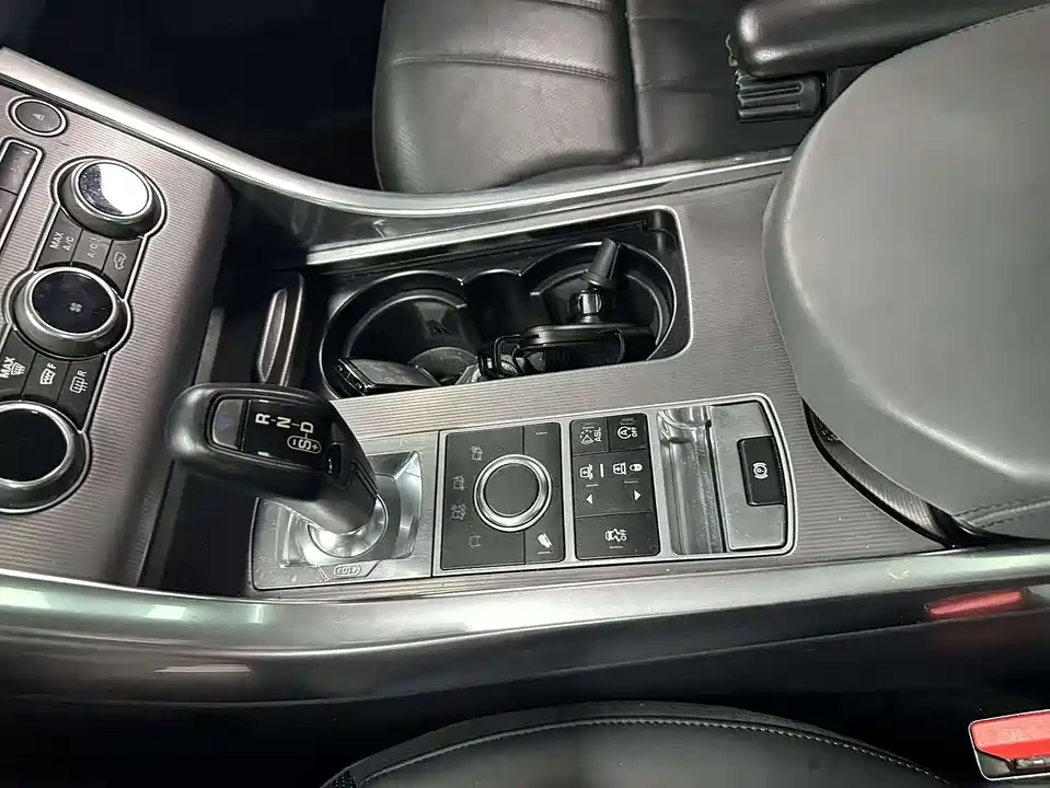 Land Rover Range Rover Sport Land Rover Range Rover Sport