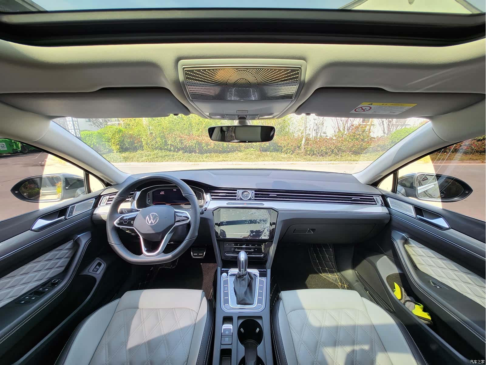 Volkswagen Magotan, 2023 9