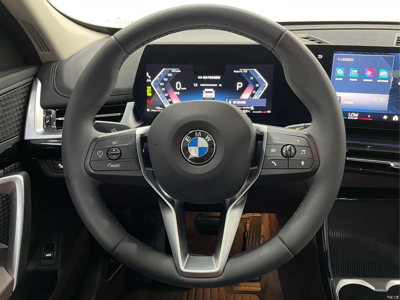 BMW X1, 2024 все фото