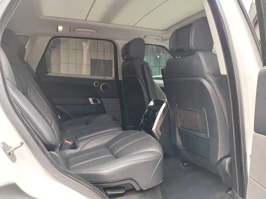 Land Rover Range Rover Sport Land Rover Range Rover Sport