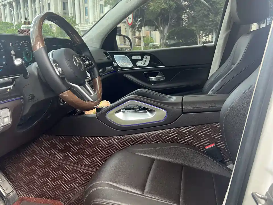 Mercedes-Benz GLS Mercedes-Benz GLS