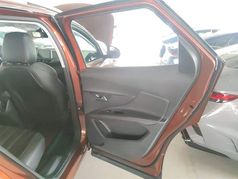 Peugeot 4008