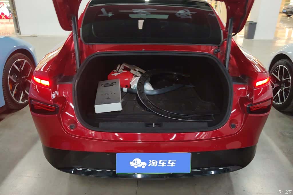 Xpeng P7, 2021 4